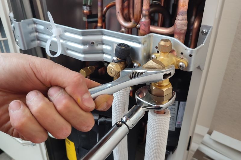 Serrage des écrous à la clé dynamométrique lors d'une mise en service Serrage des écrous à la clé dynamométrique lors d'une mise en service